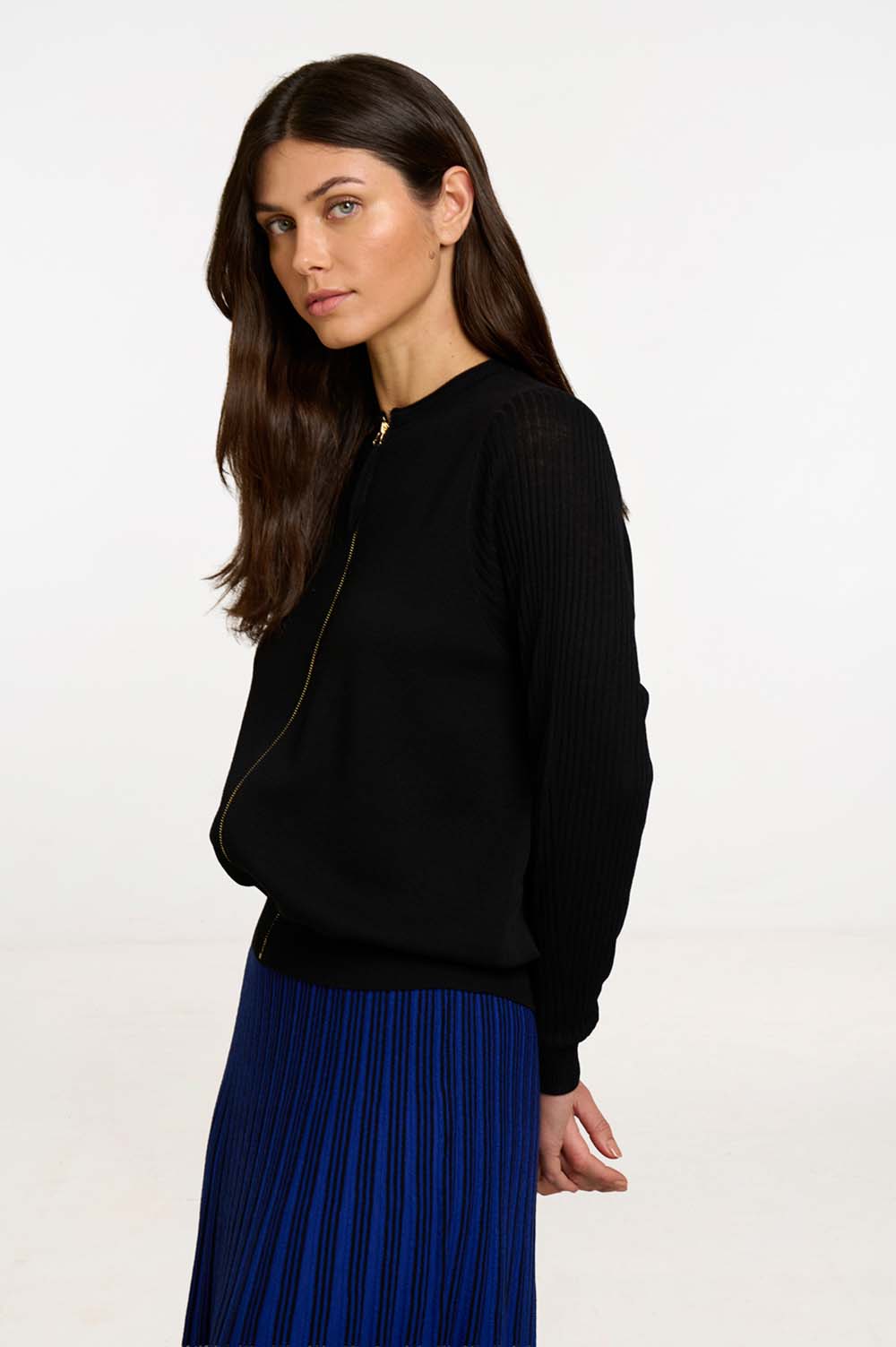 Mixed-material jacket | ICONIC PIECES 4