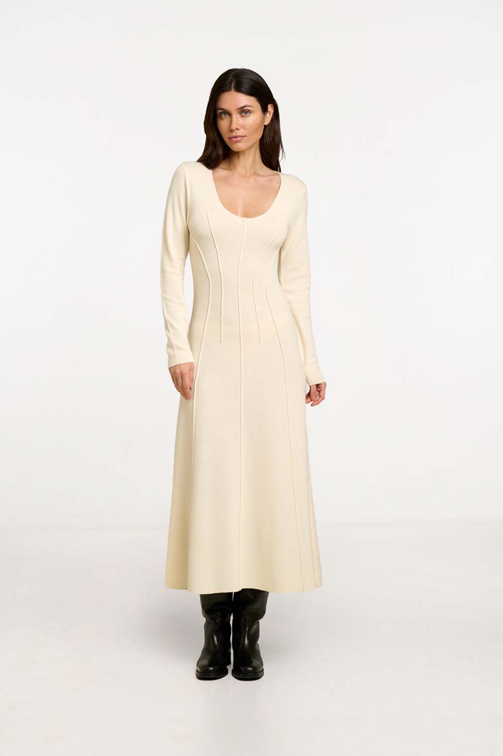 Crew neckline midi dress 1
