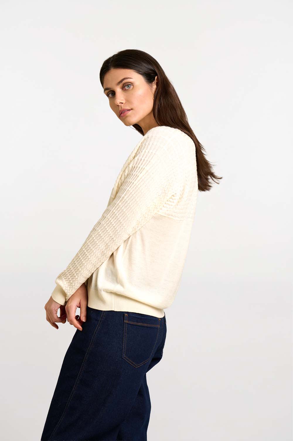 Textured knit sweater 4