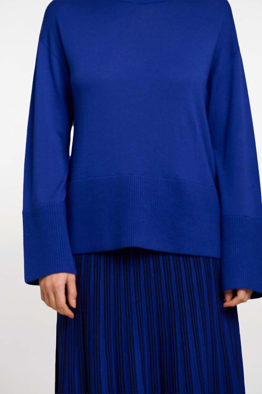 Multi-gauge sweater 3