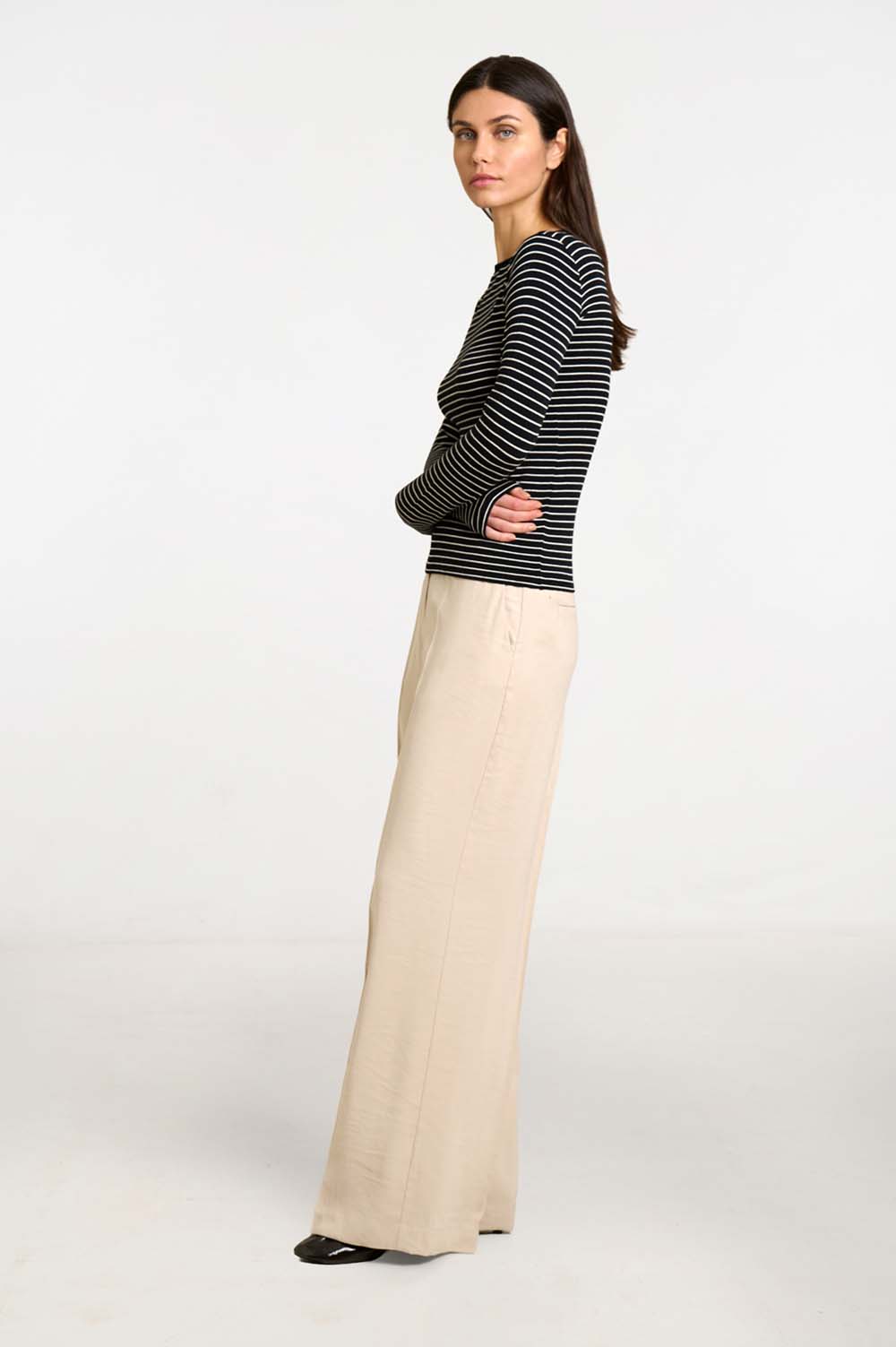 High-waist trousers 3
