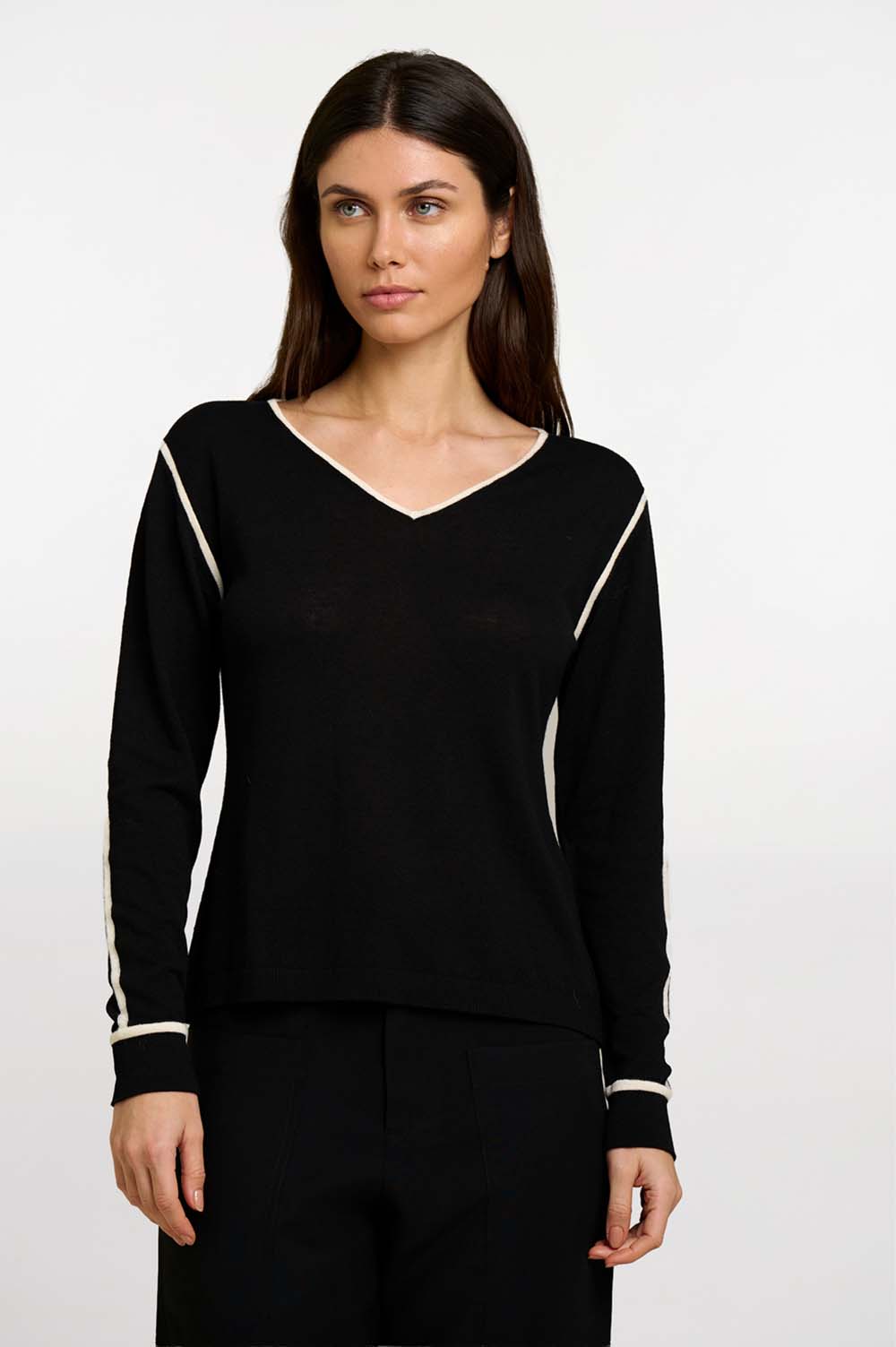 Contrast trim sweater 1