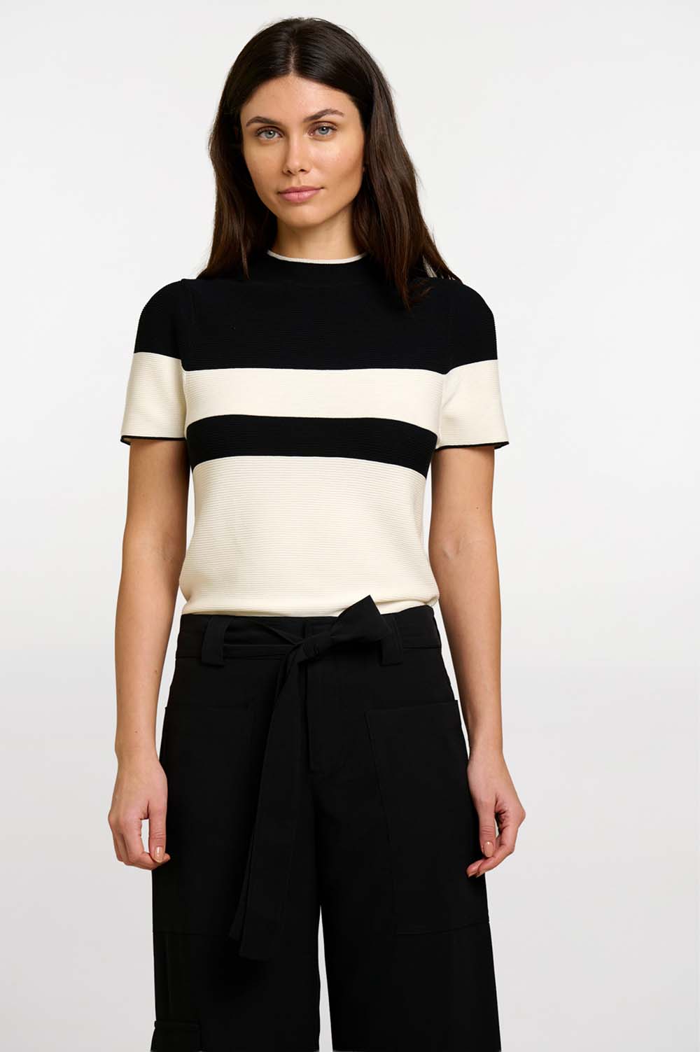 Contrast stripe sweater 2