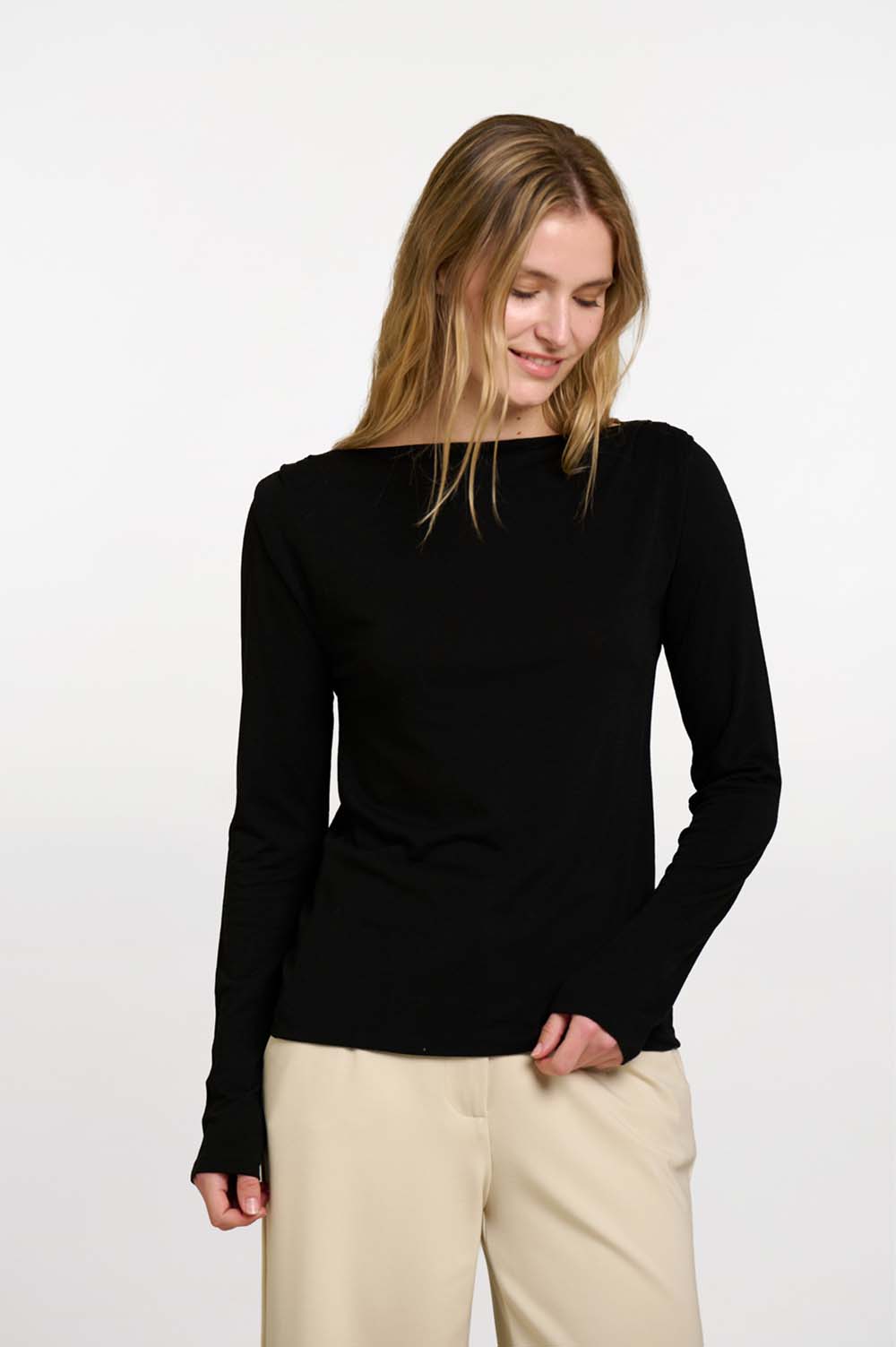 Boat neck T-shirt 2