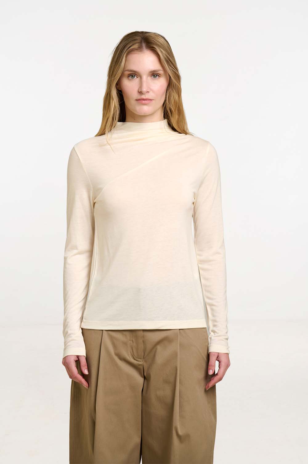 High-neck T-shirt 1