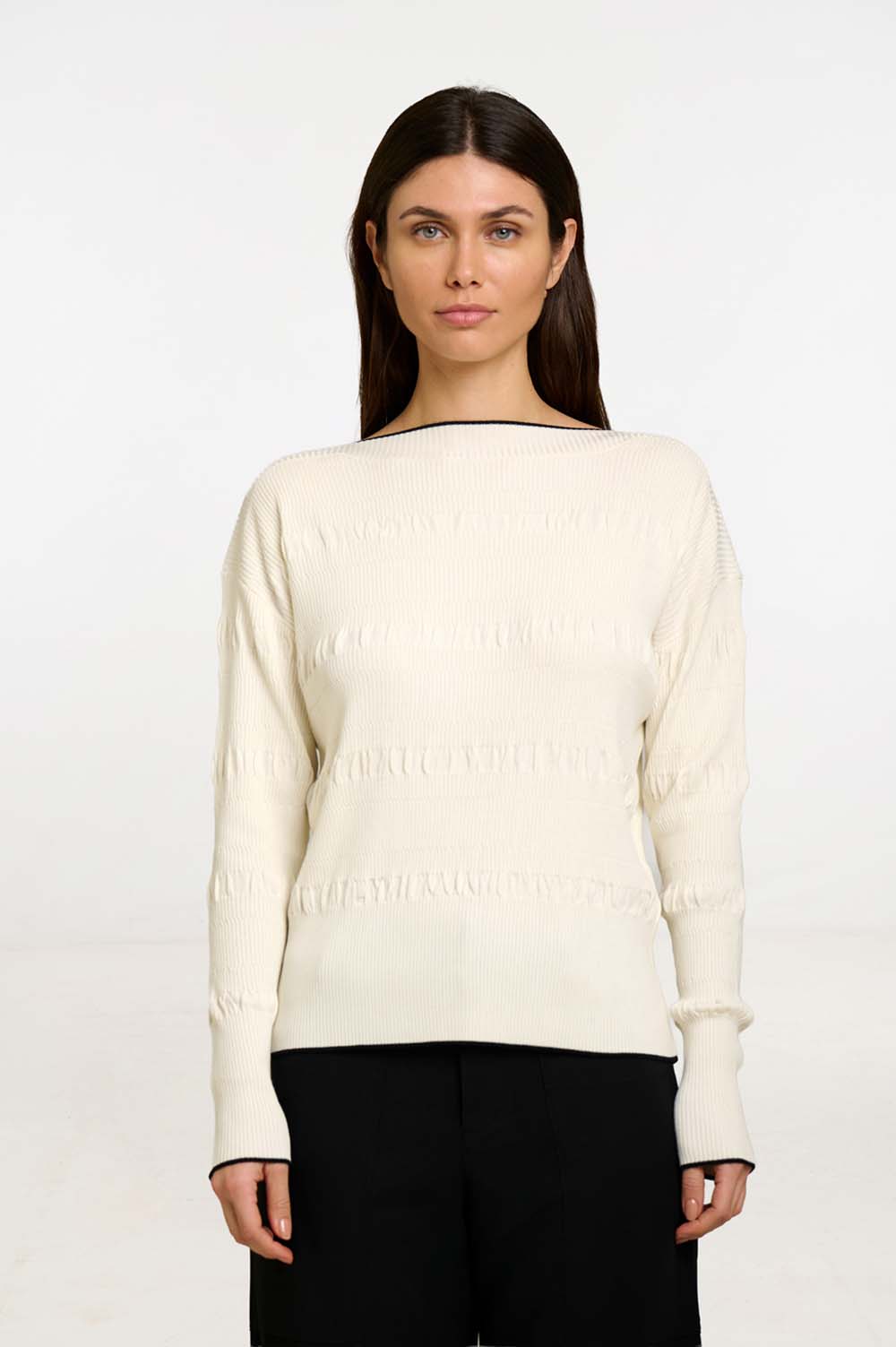Boat neck sweater 3